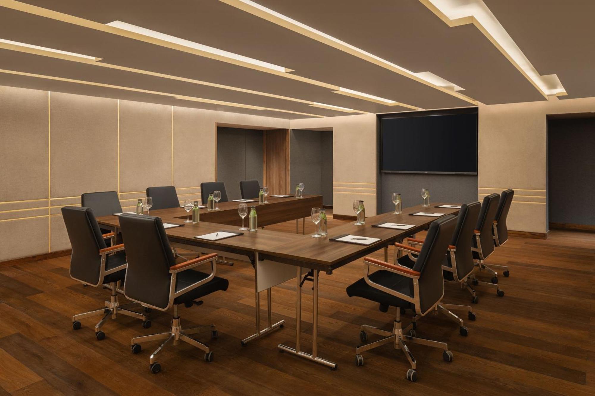 Courtyard By Marriott Tiruchirappalli Ngoại thất bức ảnh