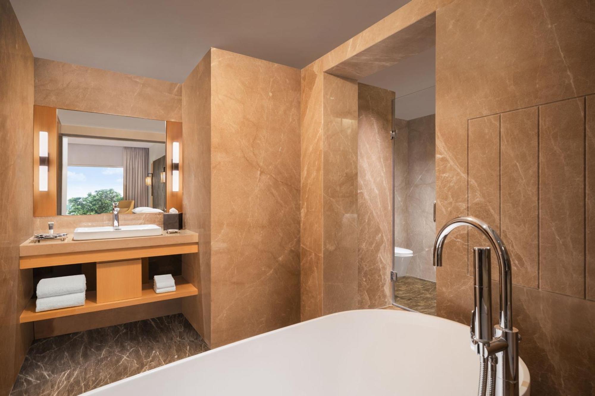 Courtyard By Marriott Tiruchirappalli Ngoại thất bức ảnh
